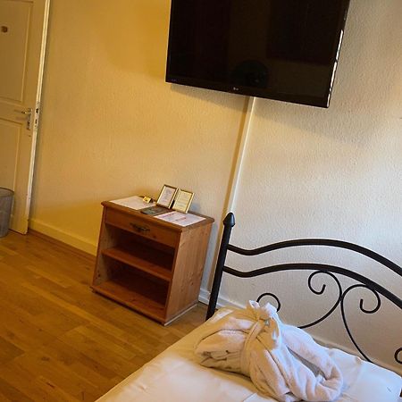 Hotel Gasthaus Schuetzen Фрайбург Номер фото